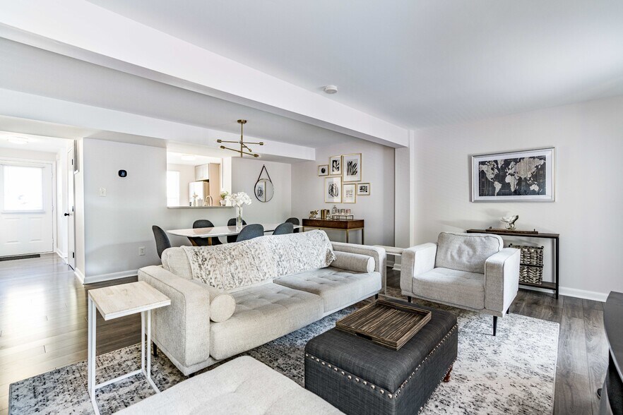 Building Photo - 1708 Ithaca Ln