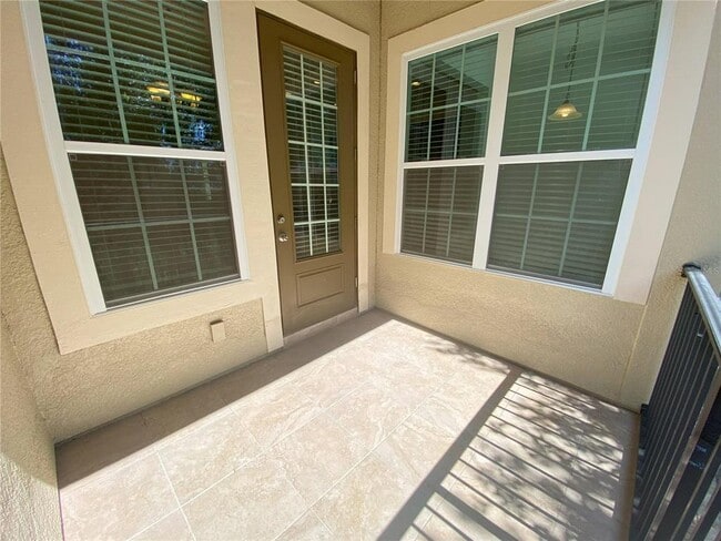 Building Photo - 1024 Parma Cir