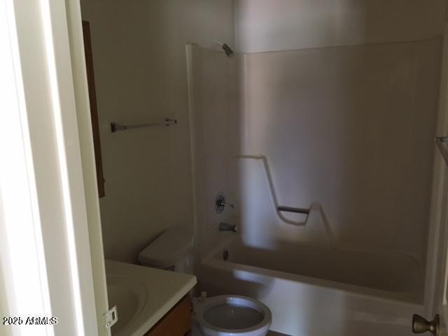 Building Photo - 3141 E Cypress St