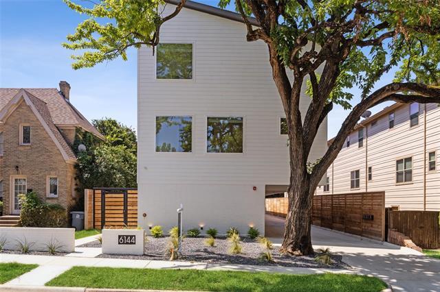 Building Photo - 6144 Oram St