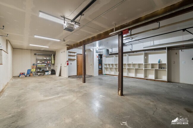 Building Photo - 6010 Staedem Dr