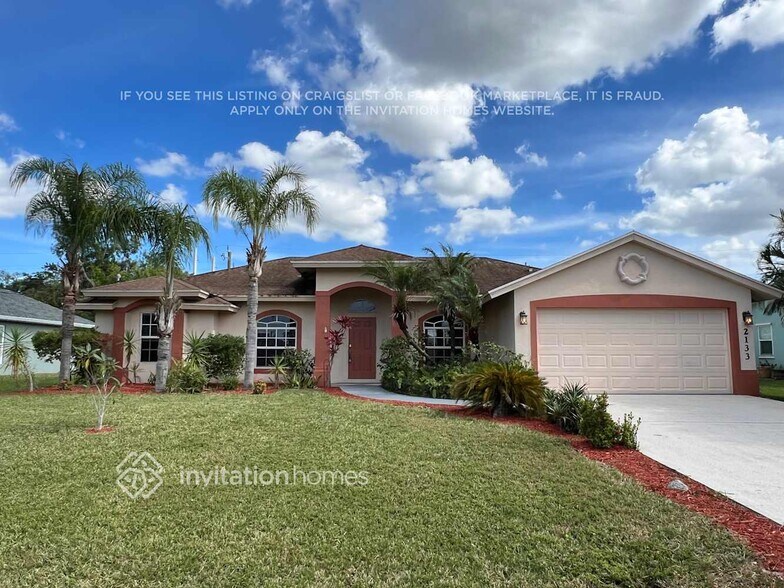 Building Photo - 2133 SW Pruitt St