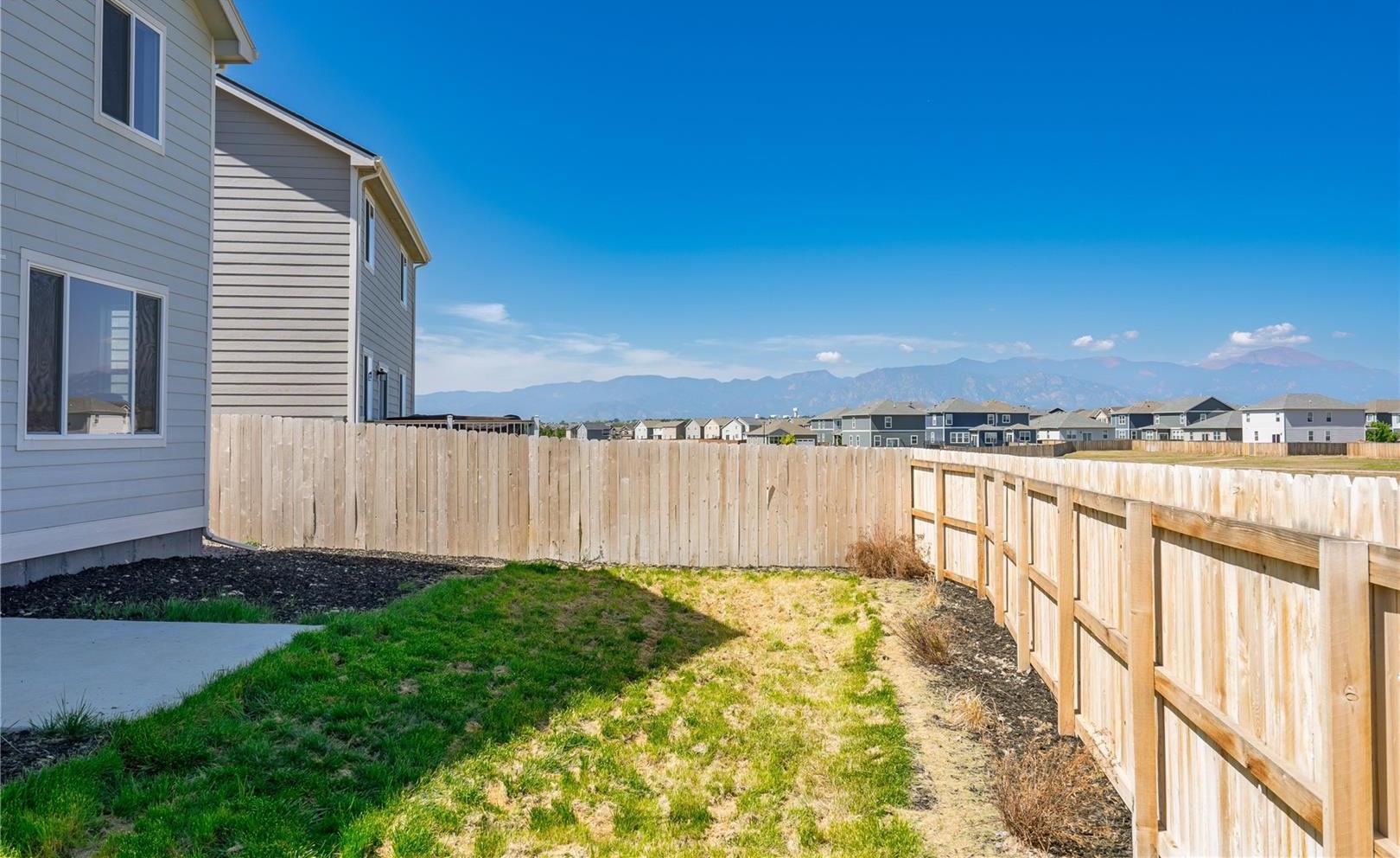Building Photo - 10274 Luneth Dr