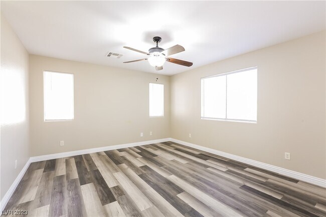 Building Photo - 10525 Silver Cholla Ct