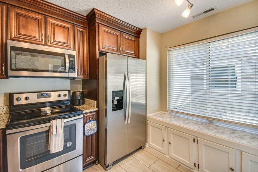 Building Photo - 3494 Smokey Chamber Dr