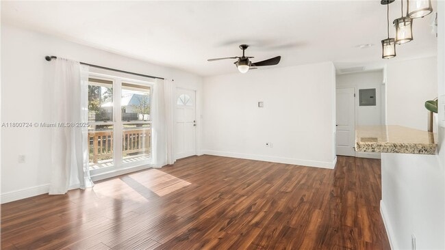 Building Photo - 1701 SW 12th Ave