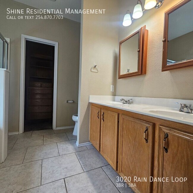 Building Photo - 3020 Rain Dance Loop