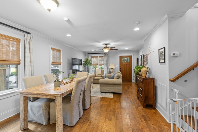 Building Photo - 2119 Wilmore Dr