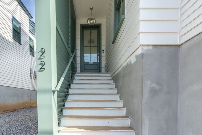 Building Photo - 22 Reid St