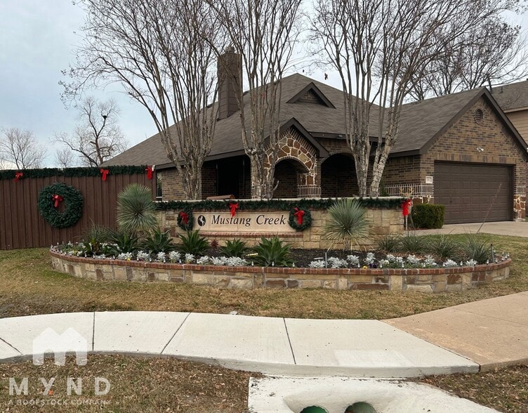 Building Photo - 506 Appaloosa Dr