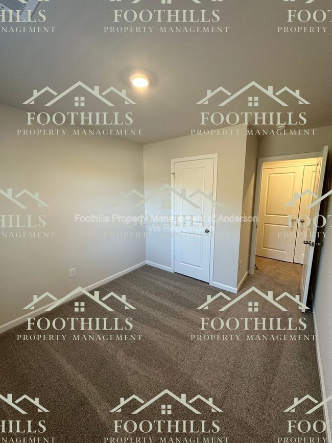 Building Photo - 1655 E Greenville St