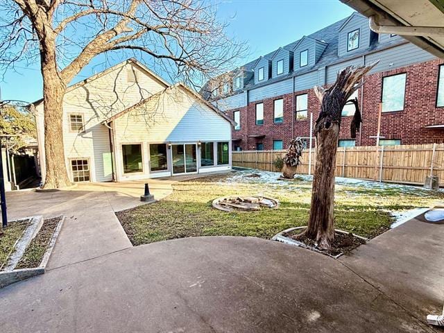 Building Photo - 719 N Crawford St