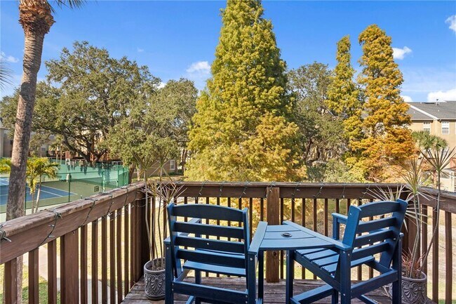 Building Photo - 3023 Pointeview Dr