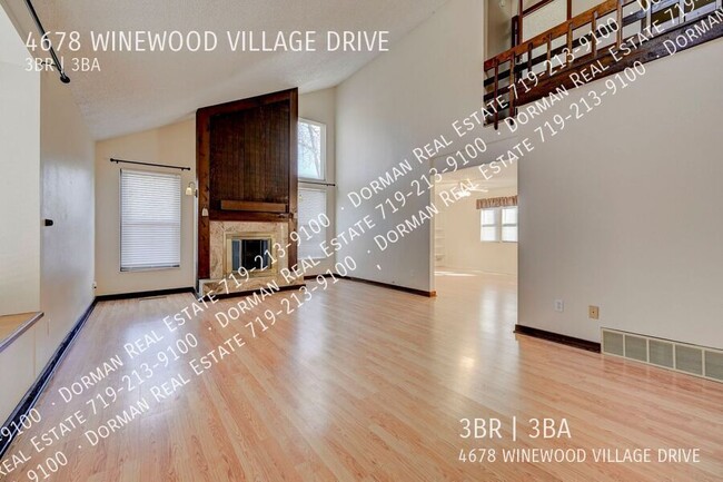 Building Photo - $500 OFF the first month of rent! Charming...