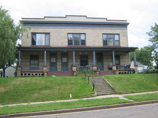 Primary Photo - 313 W Willow St