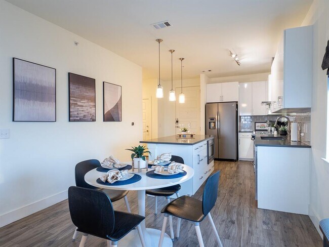 Building Photo - 6444 Burnet Rd