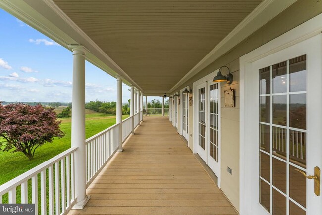 Building Photo - 16250 Short Hill Rd