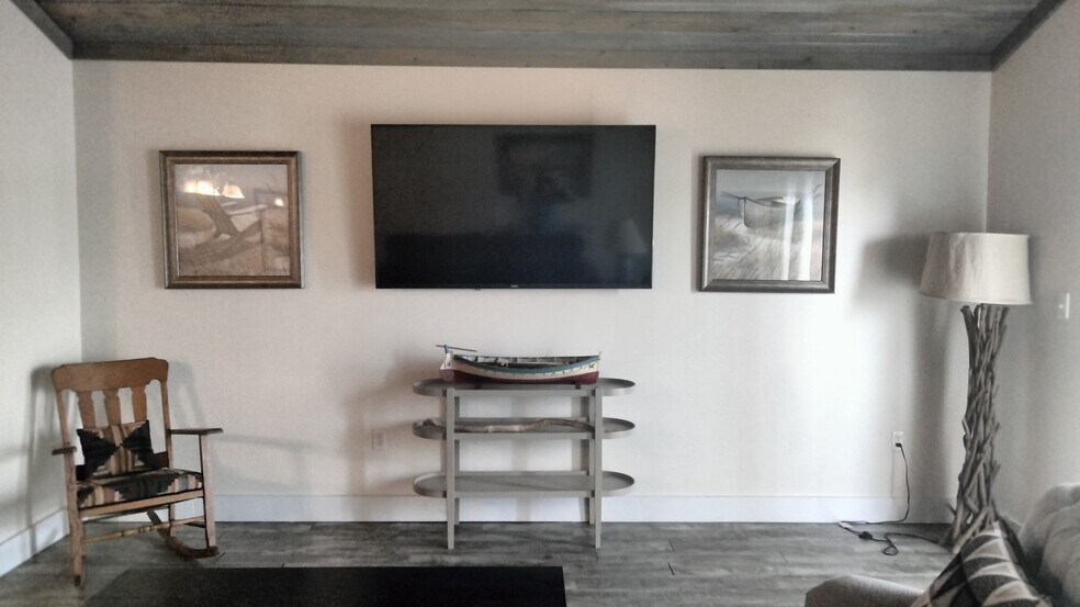 High Speed Internet Included with Rent - 125 Water St