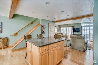 Building Photo - 207 General Smith Dr