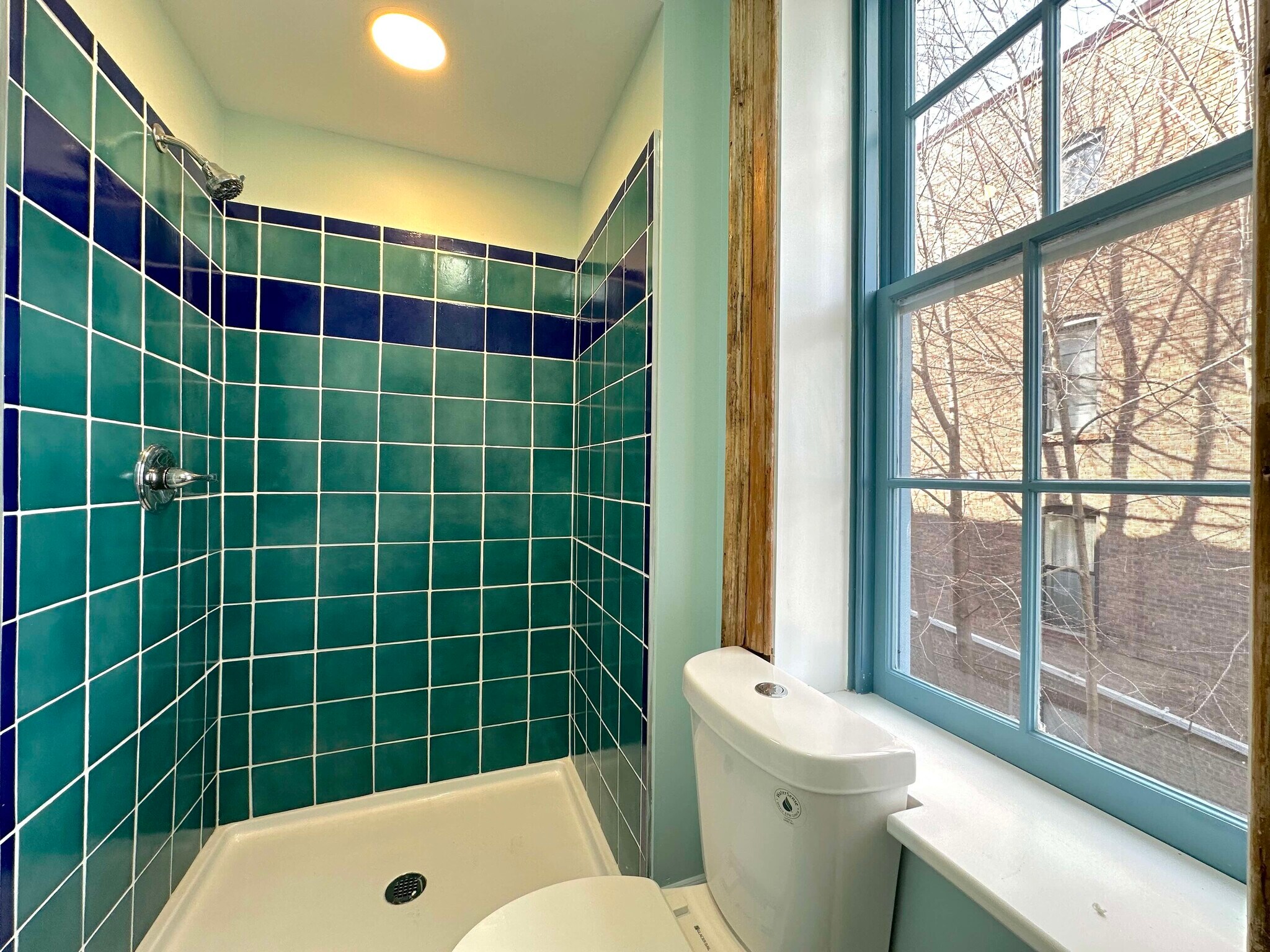 Building Photo - 152 3rd St