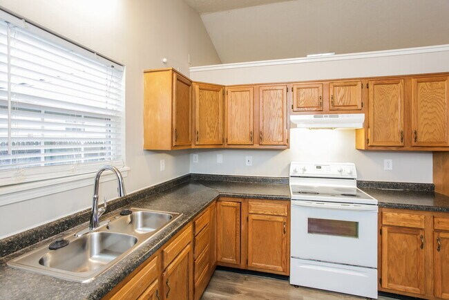 Building Photo - 6337 Cooperstone Ct