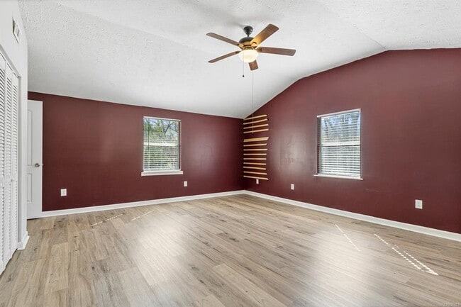 Building Photo - 1216 Old Rdg Rd E