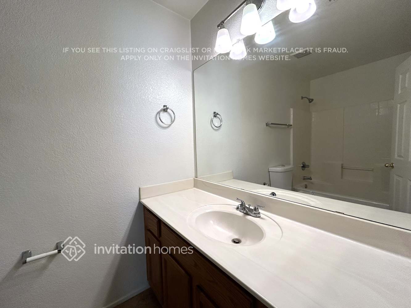 Building Photo - 8343 W Hammond Ln