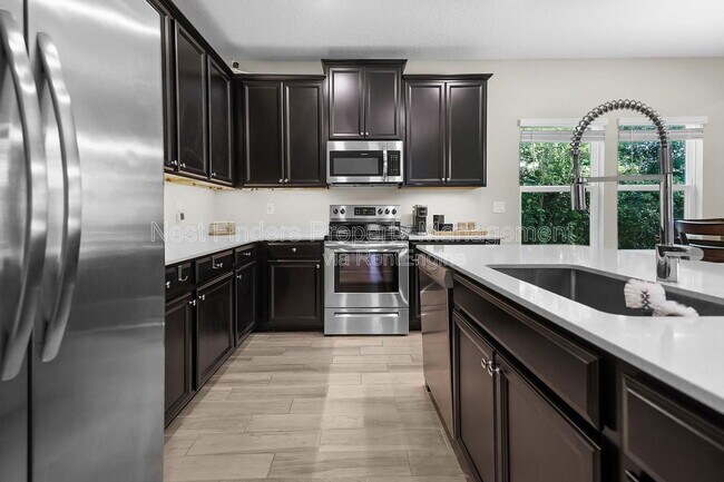 Building Photo - 10165 Roman Ln