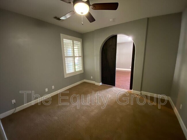 Building Photo - 2933 W Harold Ct