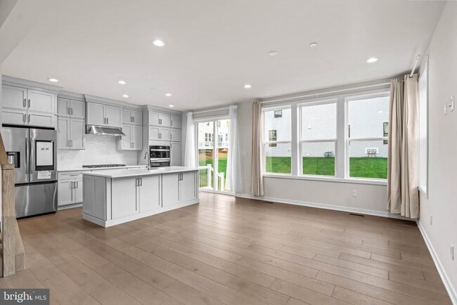 Building Photo - 315 Gilman St