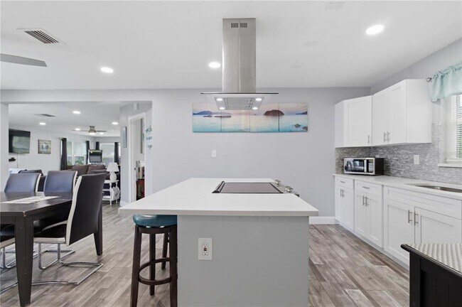 Building Photo - 709 Highland Ave