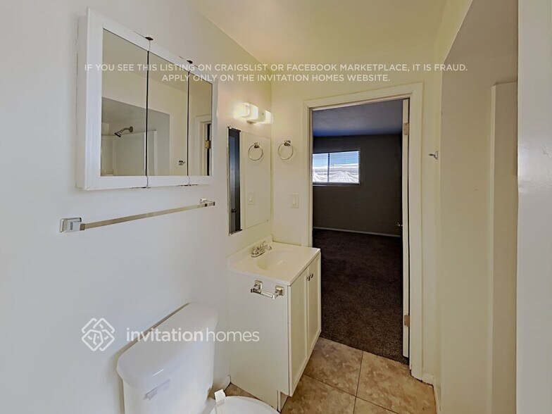 Building Photo - 1355 W 6th Ave