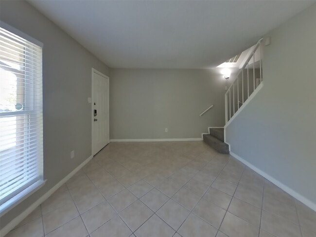 Building Photo - 7519 Lobera Dr