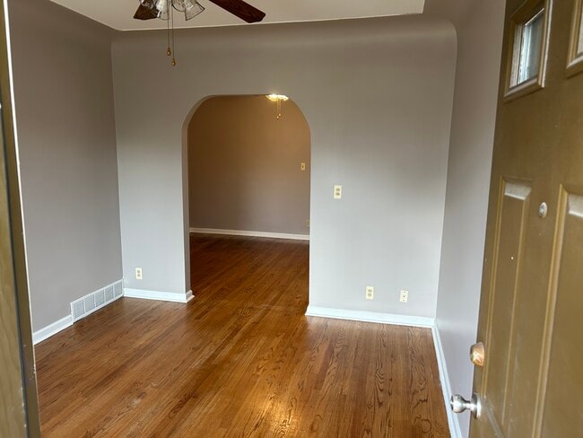 Building Photo - 3191 Belmont St