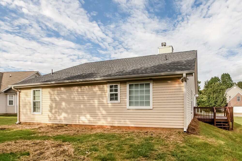 Building Photo - 1825 Neighborhood Walk