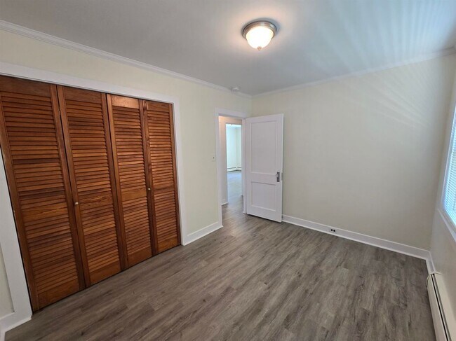 Building Photo - 30 Halstead St