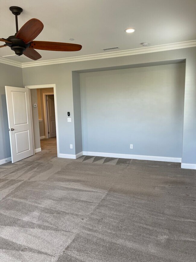 Building Photo - Exquisite 5-Bedroom, 3.5-Bath Home in Coveted Morgan Hill Estates