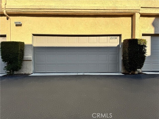 Building Photo - 21174 Gladiolos Way