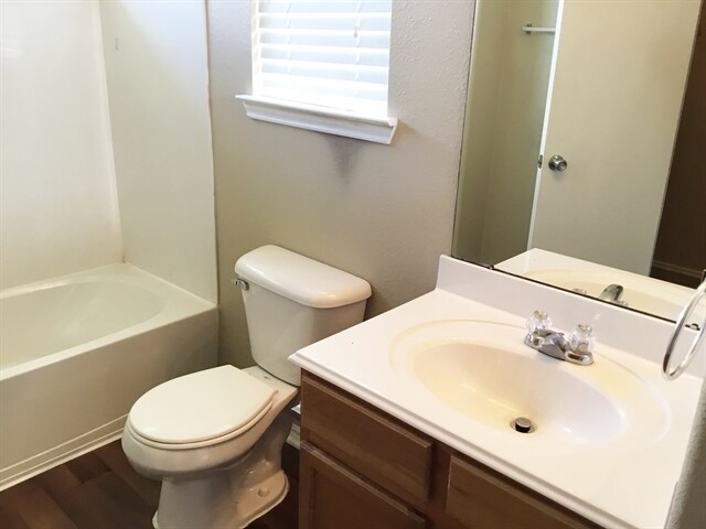 Building Photo - 12702 Rio Quatro Dr