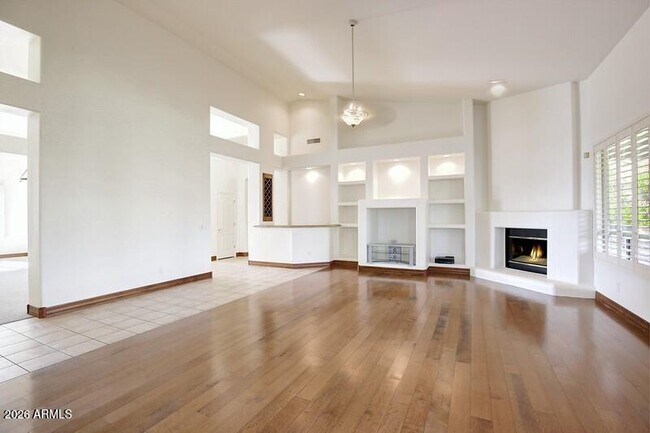 Building Photo - 6738 E Montreal Pl