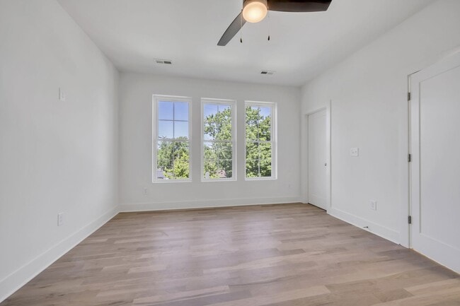 Building Photo - 4BR/4BA New Build in Old Hickory