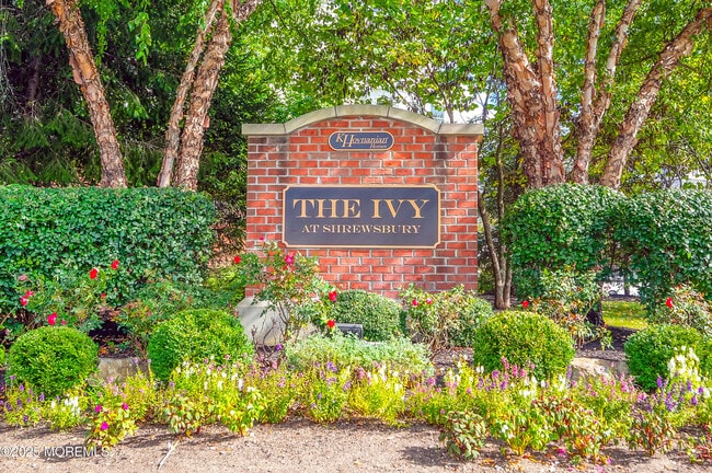 Building Photo - 308 Princeton Court