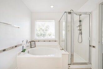 Building Photo - 11823 Keystone Spring Way