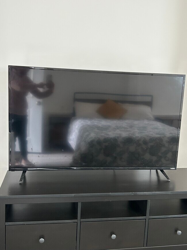 Building Photo - 7311 Gladys Ave