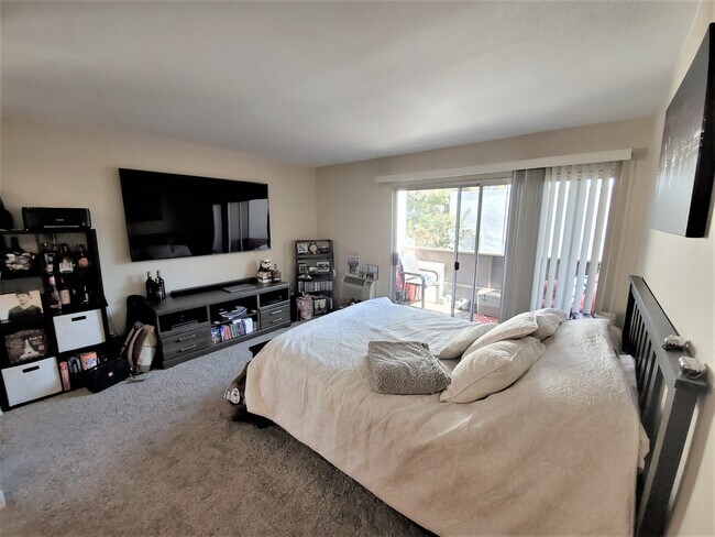 Building Photo - 7979 Mission Center Ct