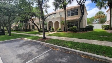 Building Photo - 8033 Murano Cir