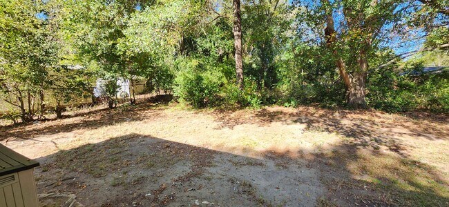 Building Photo - 3 Bedroom Home in Columbus