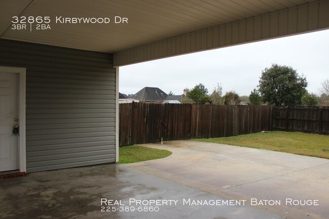 Building Photo - Beautiful Updated Home in Fenwood Estates