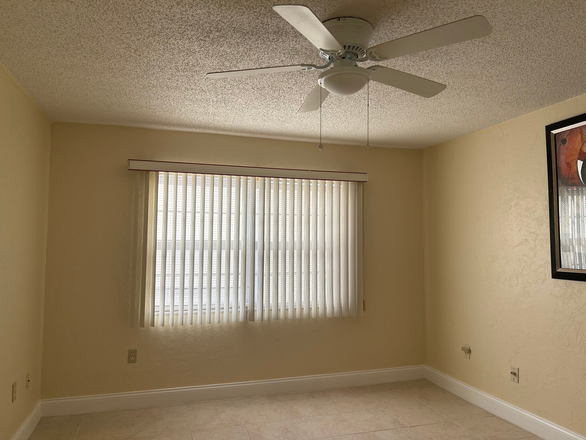 Building Photo - 519 Albee Farm Rd