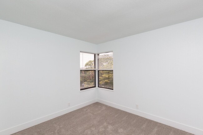 Building Photo - 2 bed, 2 bath Townhome – LA JOLLA/UTC